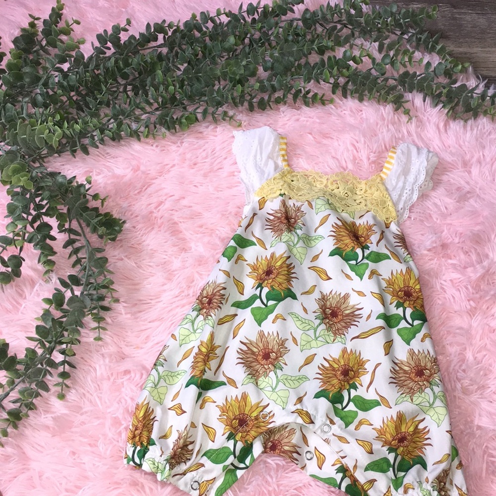 Sayoo sunflower romper